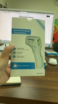 Бесконтактный инфракрасный ручной термометр