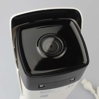 IP-видеокамера Hikvision DS-2CD2T23G0-I8(8mm) для системы видеонаблюдения